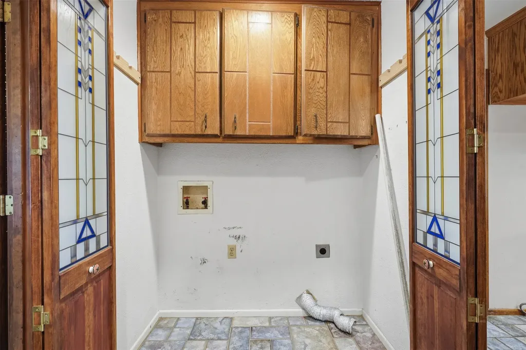 1807 Mossy Oak Street Arlington TX 76012