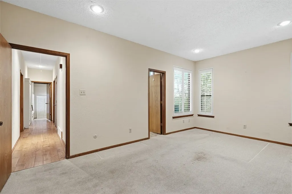 1807 Mossy Oak Street Arlington TX 76012