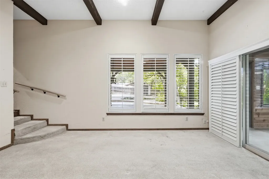 1807 Mossy Oak Street Arlington TX 76012