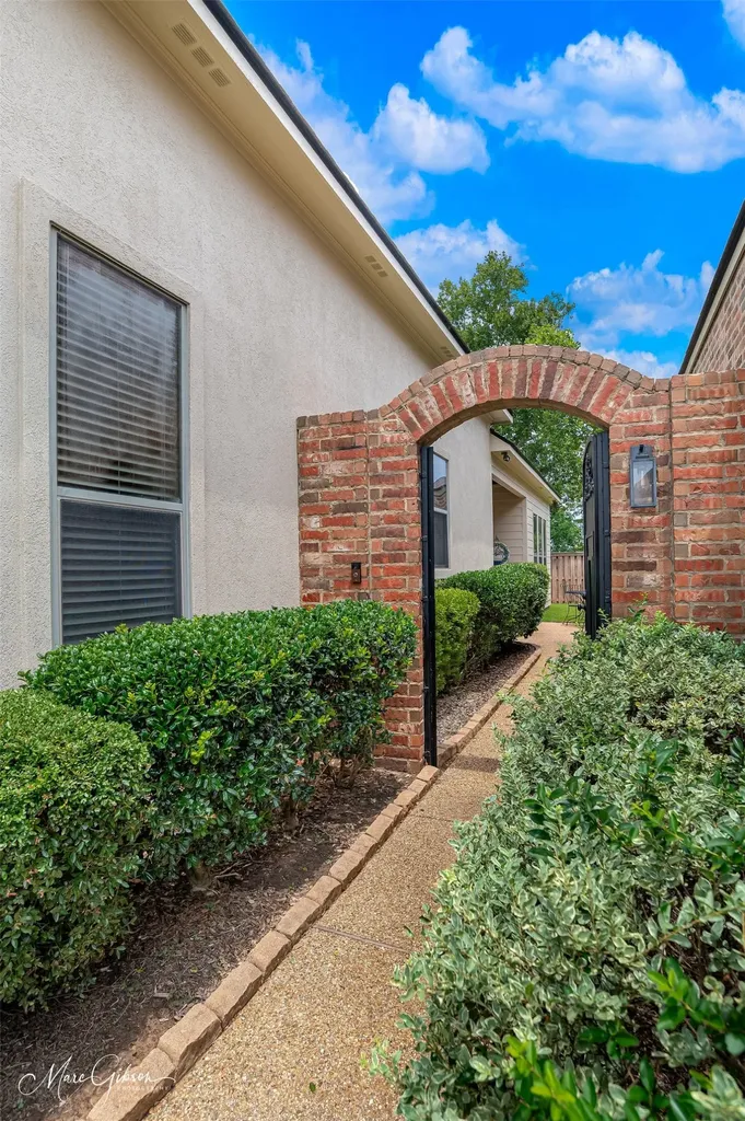 113 Arbor Place Bossier City LA 71111