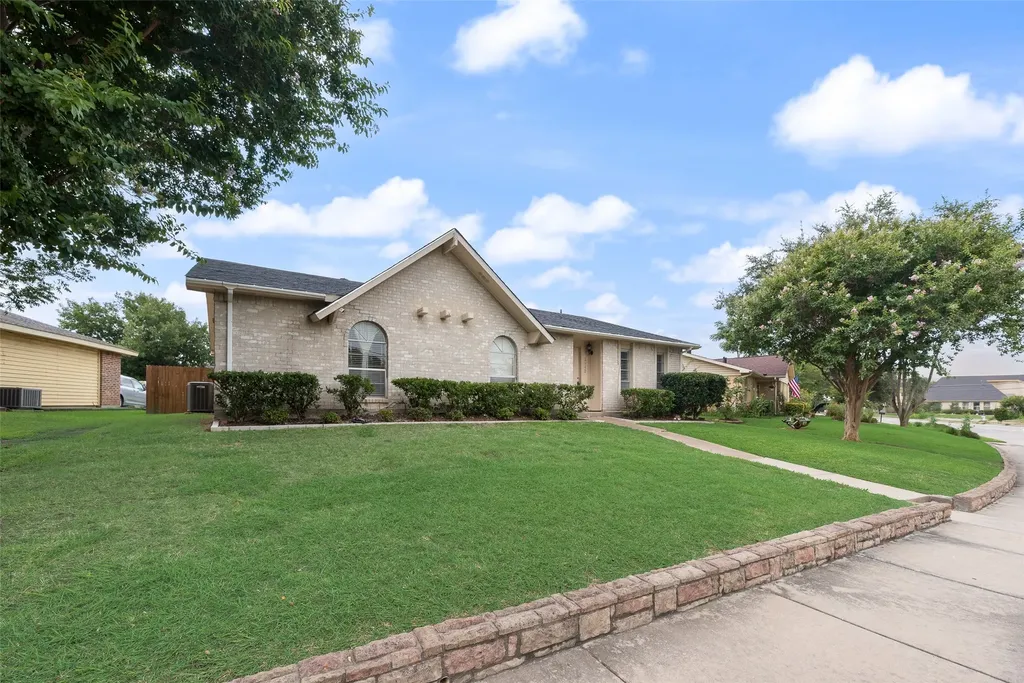 2942 Scott Mill Road Carrollton TX 75007