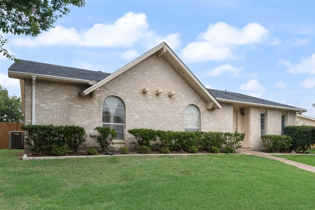 2942 Scott Mill Road Carrollton TX 75007