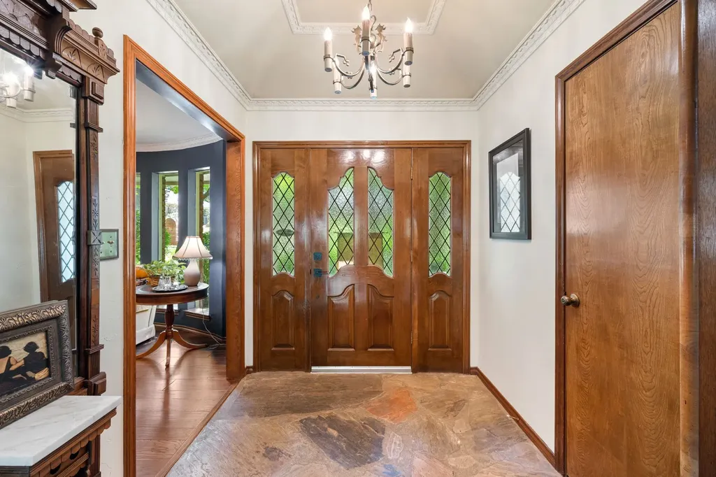 2212 Prestonwood Drive Arlington TX 76012