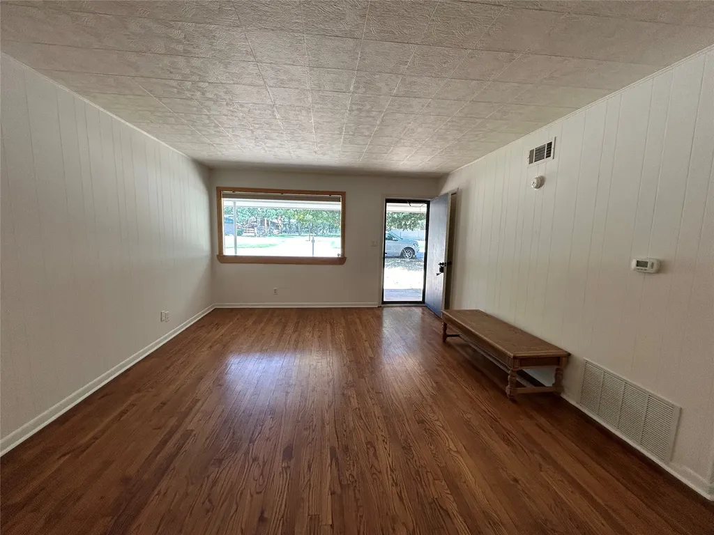 908 Fairview Street Graham TX 76450
