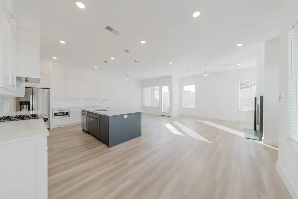 11661 Liberty Commons Court Dallas TX 75229