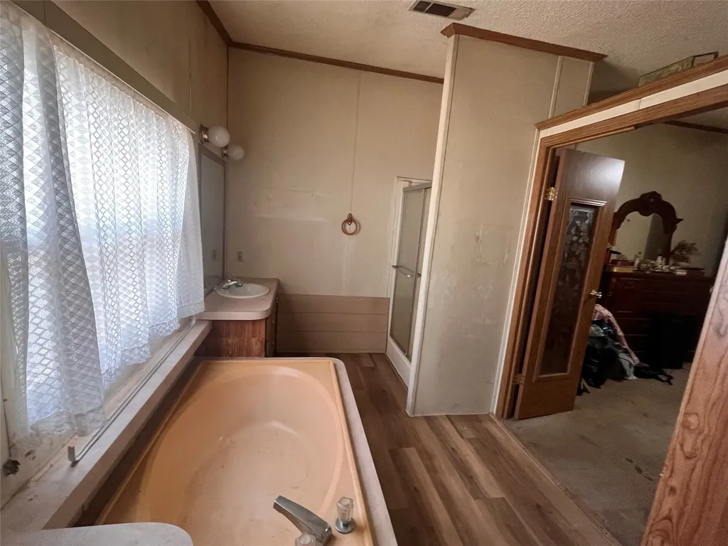 304 S Lafayette Street Campbell TX 75422