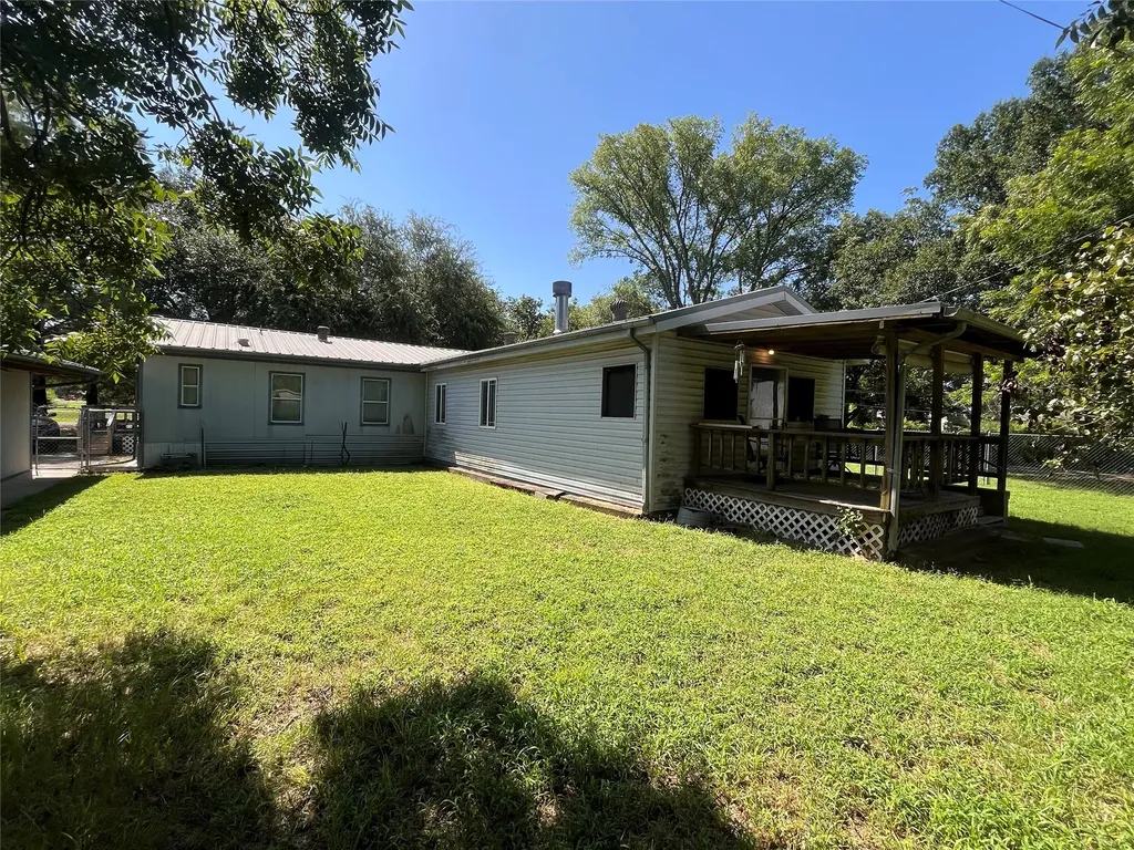304 S Lafayette Street Campbell TX 75422