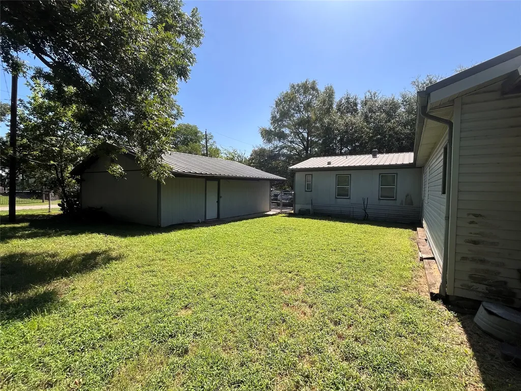 304 S Lafayette Street Campbell TX 75422