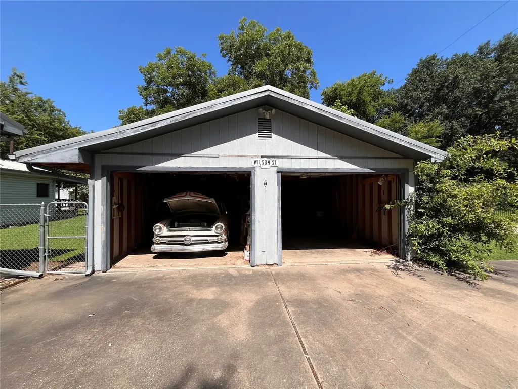 304 S Lafayette Street Campbell TX 75422