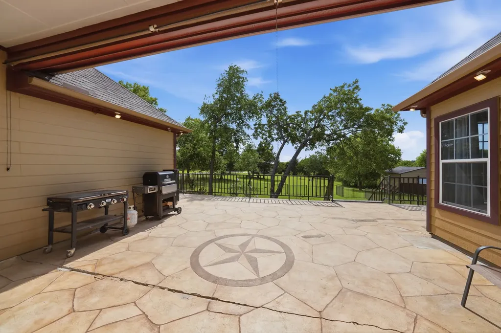 11 Lopez Drive Sherman TX 75090