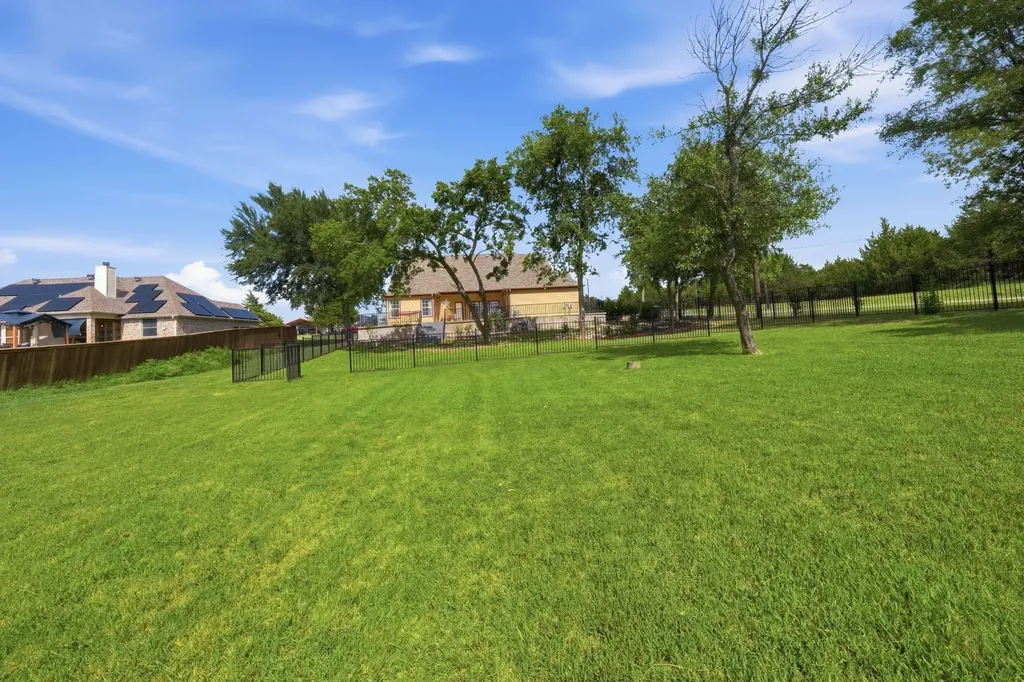 11 Lopez Drive Sherman TX 75090
