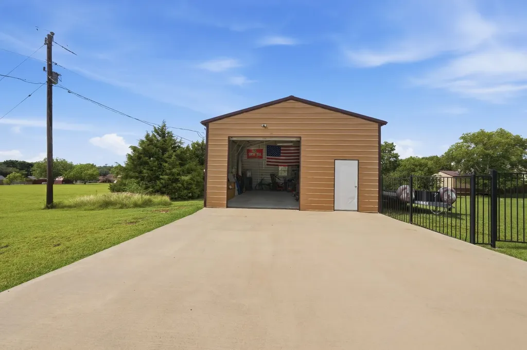 11 Lopez Drive Sherman TX 75090