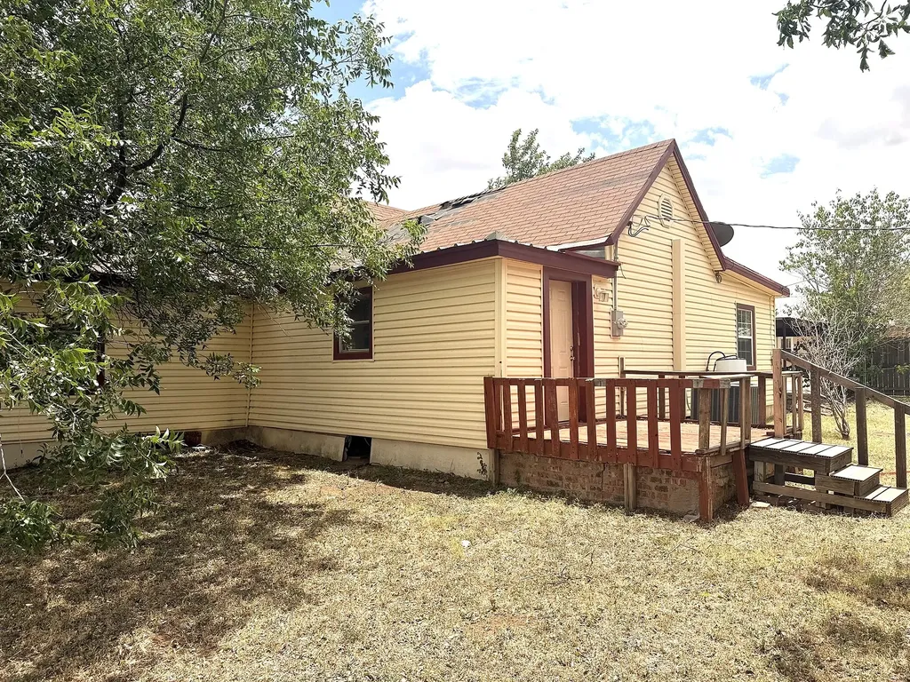 601 Edwards Merkel TX 79536