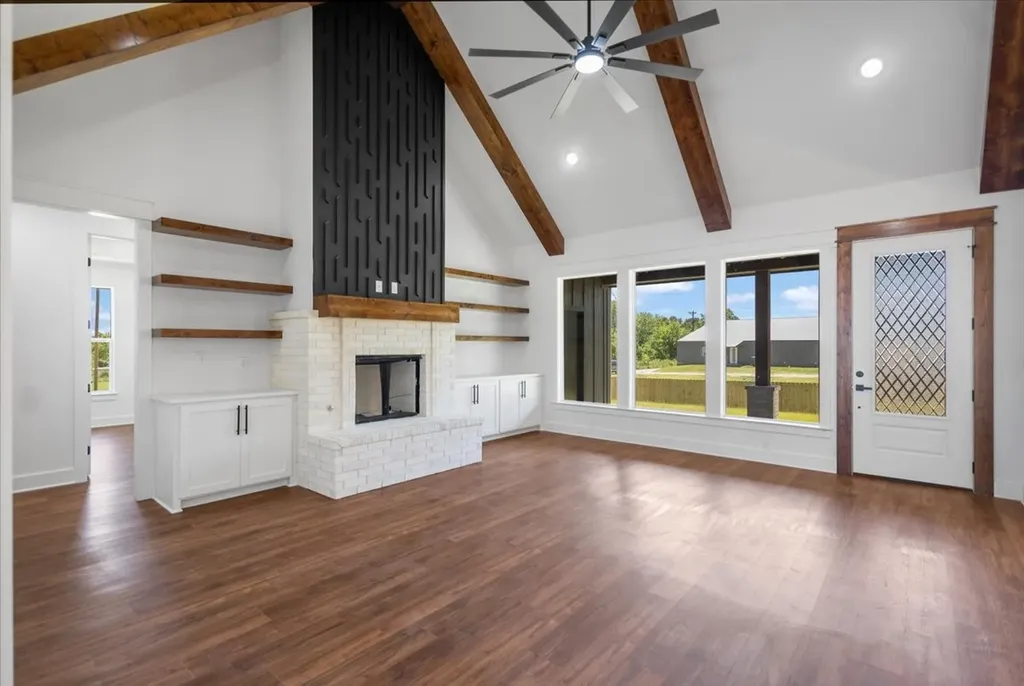17402 Woodcrest Circle Lindale TX 75771