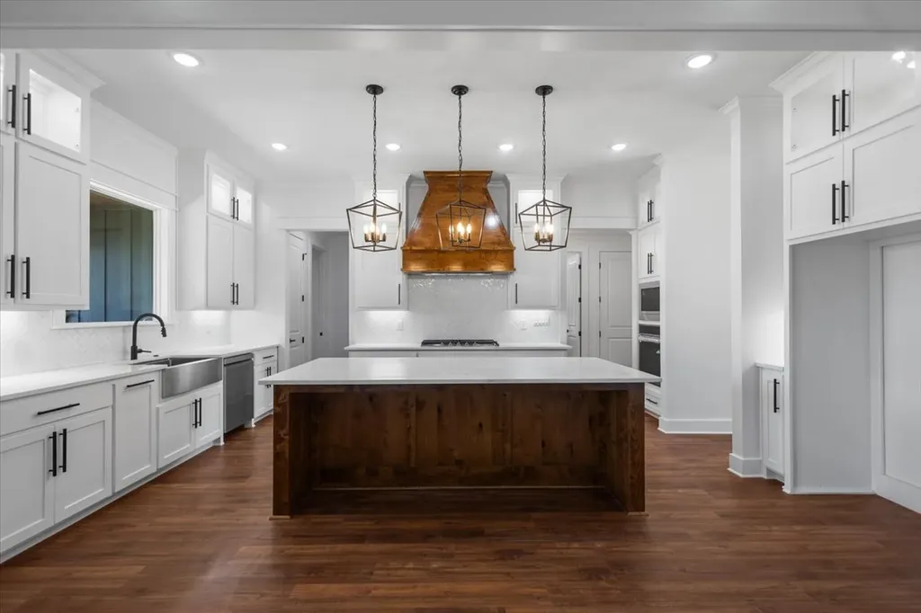 17402 Woodcrest Circle Lindale TX 75771