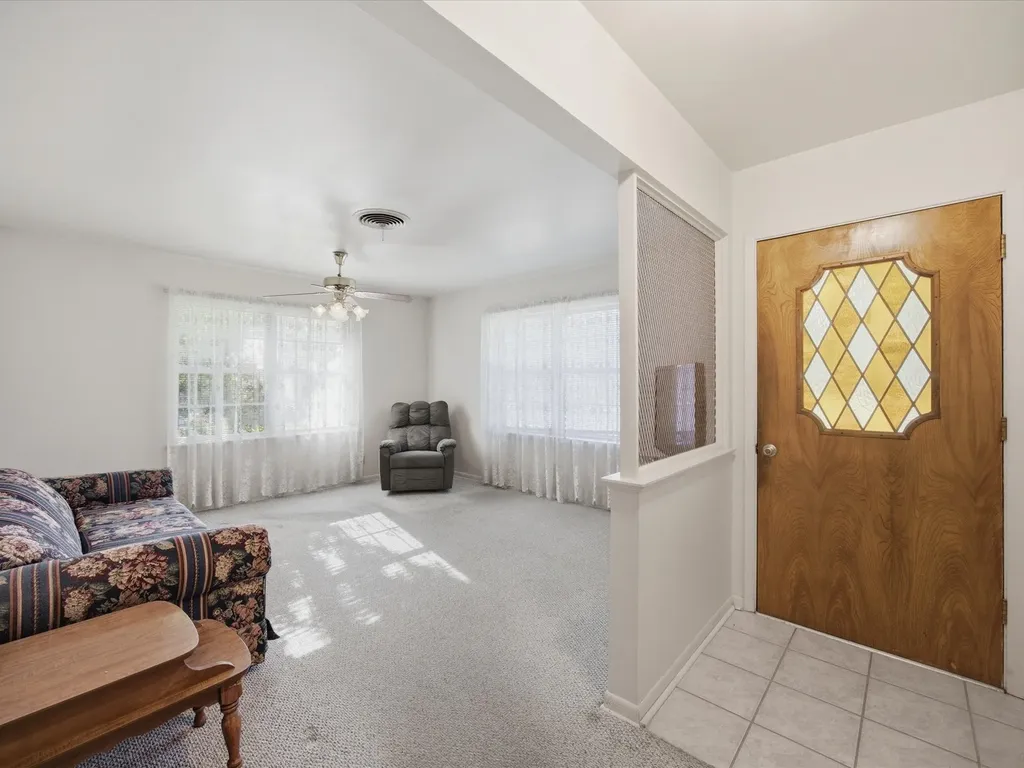 1313 Crestridge Street Ennis TX 75119