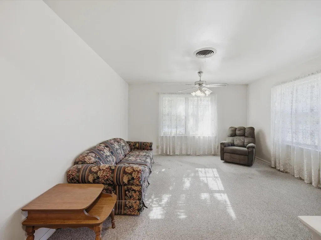 1313 Crestridge Street Ennis TX 75119
