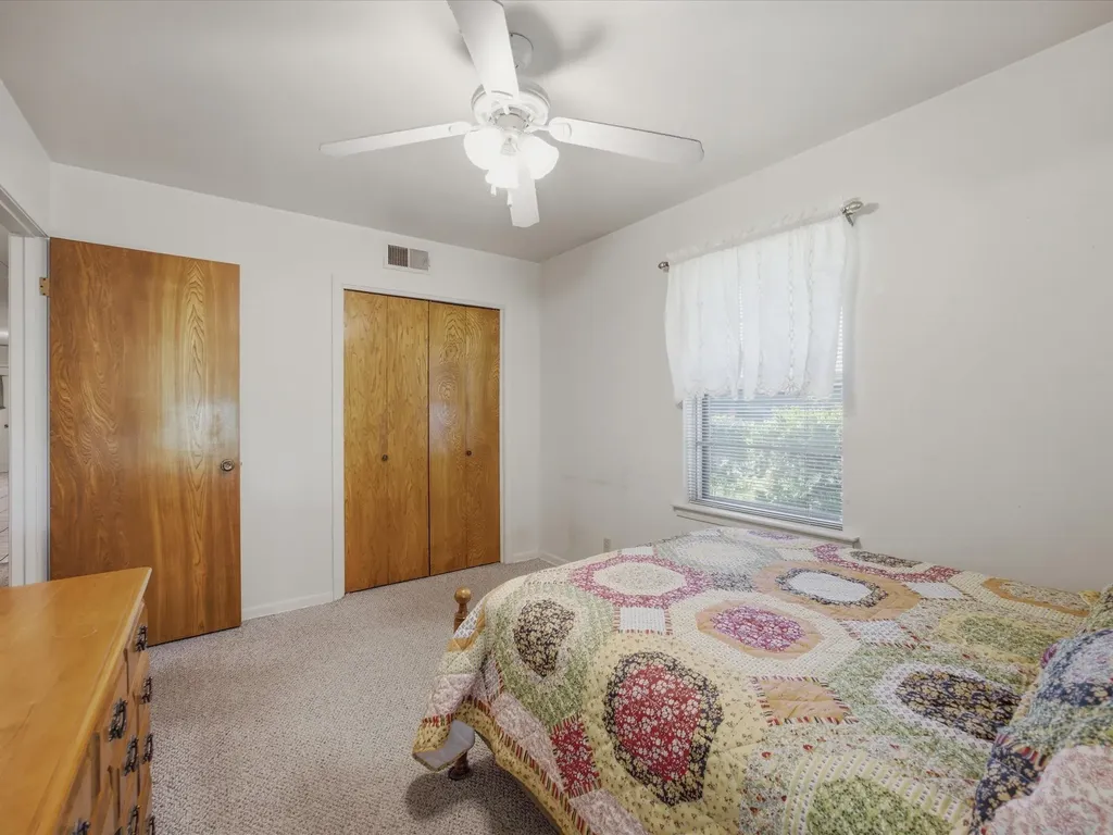 1313 Crestridge Street Ennis TX 75119