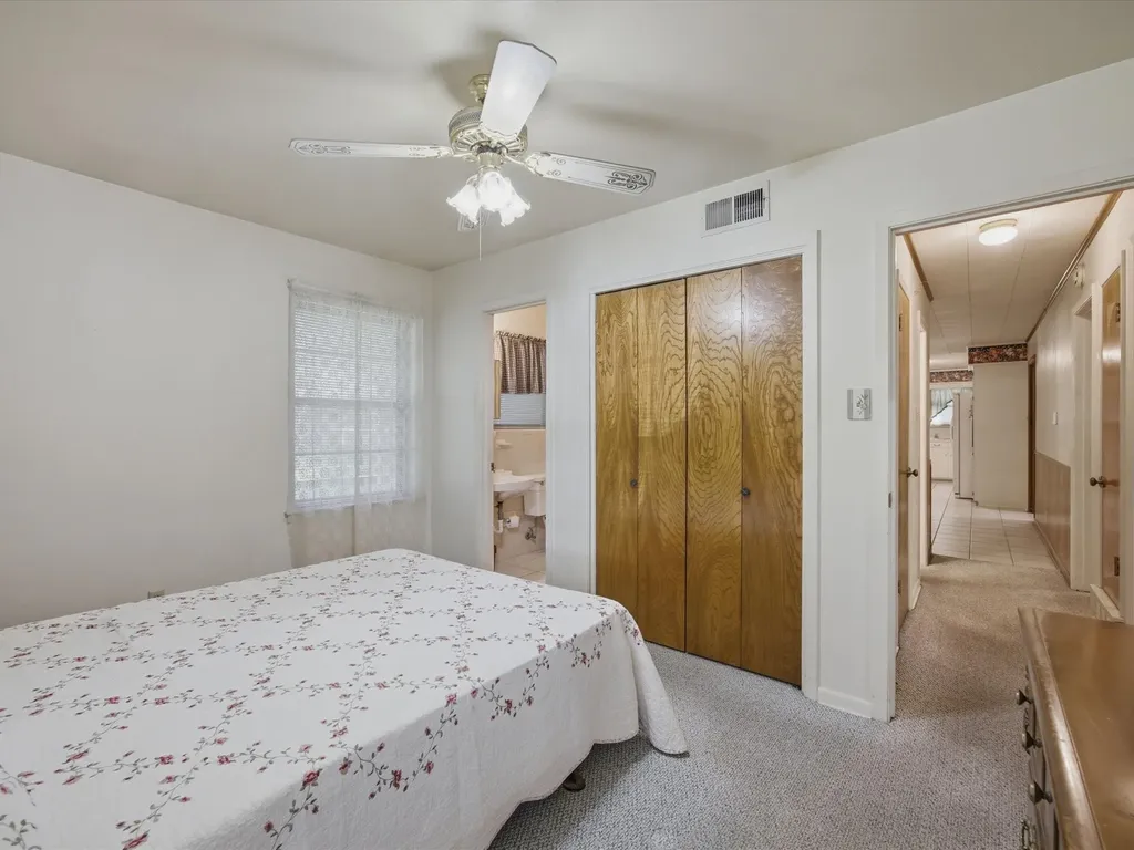 1313 Crestridge Street Ennis TX 75119