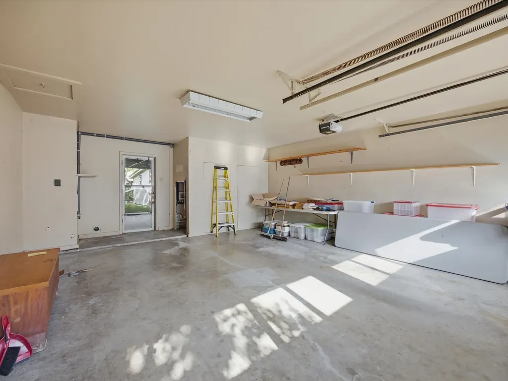 1313 Crestridge Street Ennis TX 75119