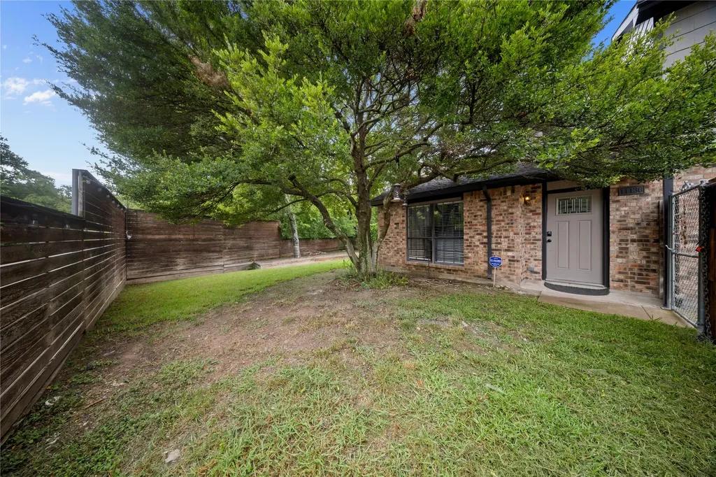 11136 Mccree Road Dallas TX 75238