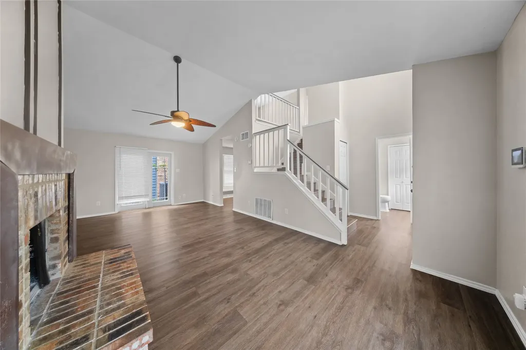 11136 Mccree Road Dallas TX 75238