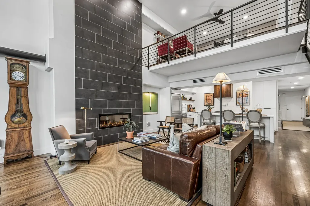 1999 Mckinney Avenue Dallas TX 75201