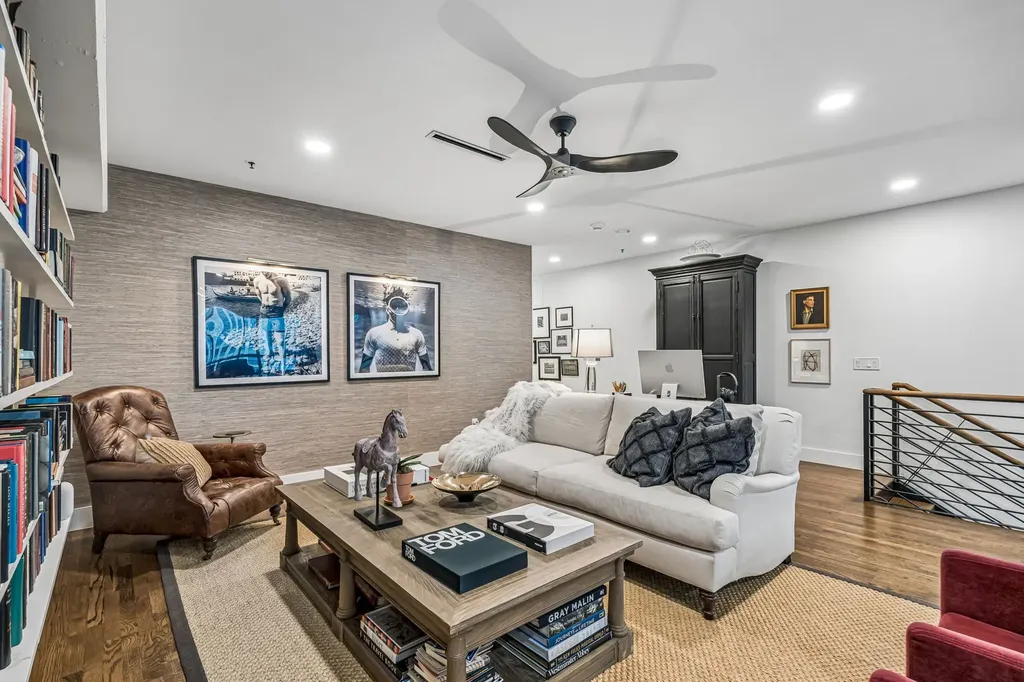 1999 Mckinney Avenue Dallas TX 75201