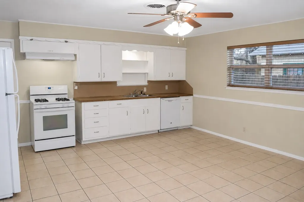4200 Kenwood Fort Worth TX 76103