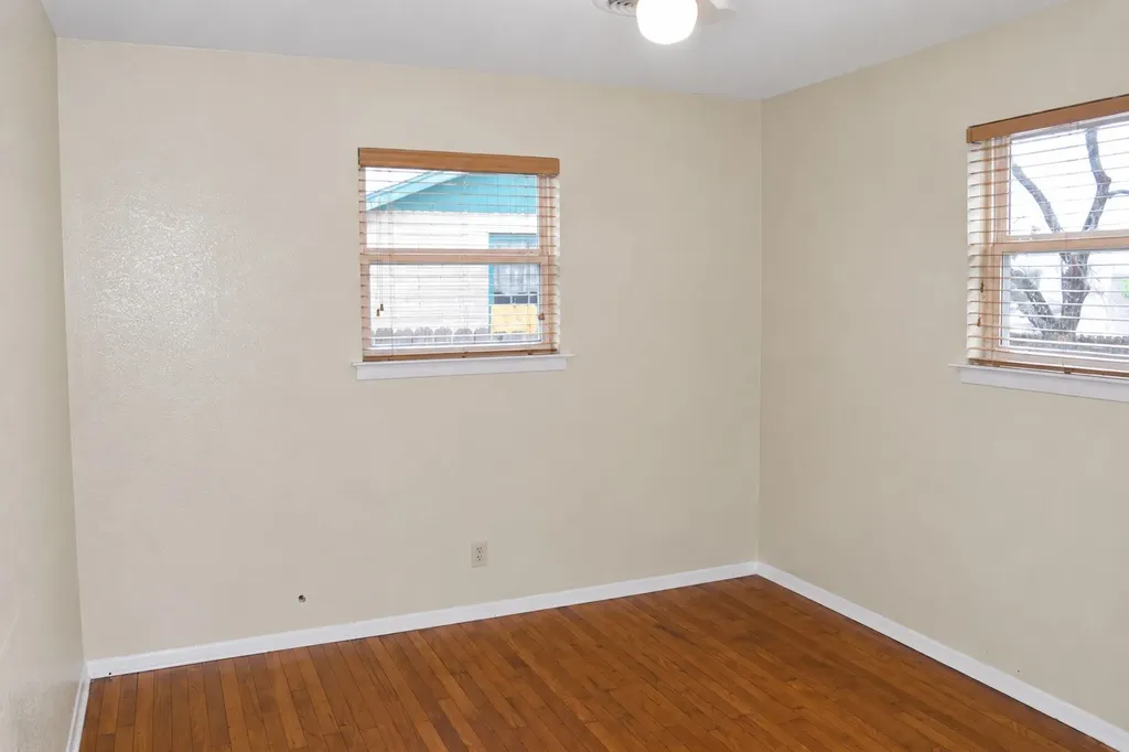 4200 Kenwood Fort Worth TX 76103
