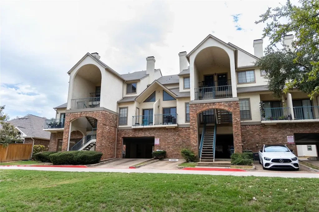 501 Arbor Creek Drive Euless TX 76039
