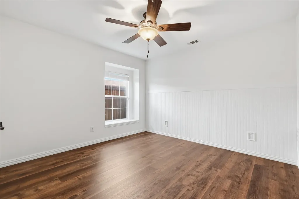 8210 Carter Street Lantana TX 76226