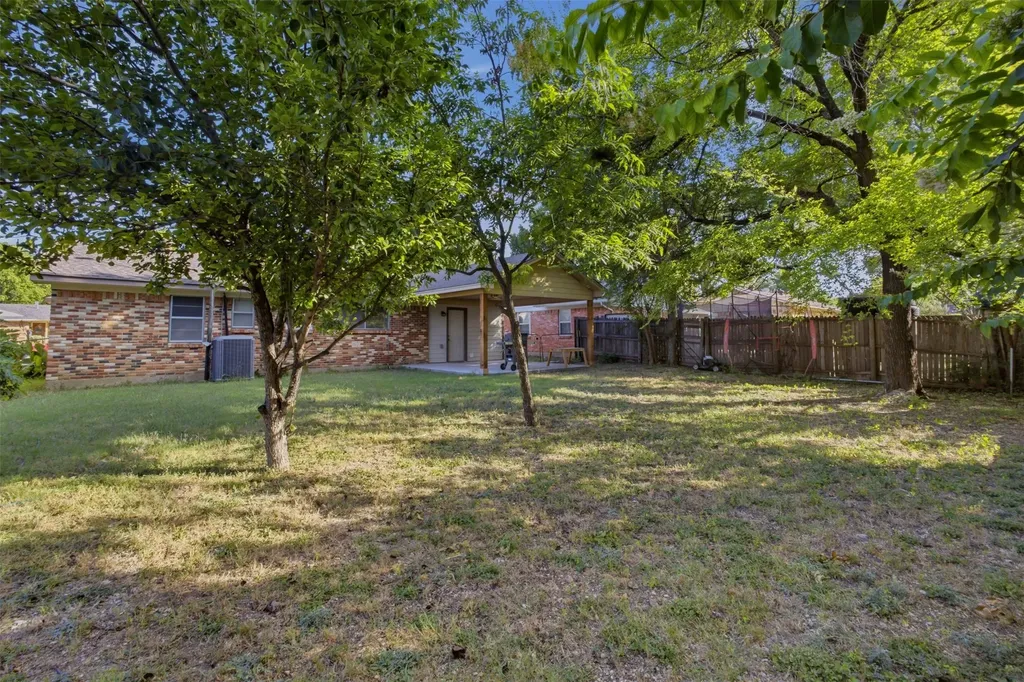 4577 Bonanza Lane Dallas TX 75211
