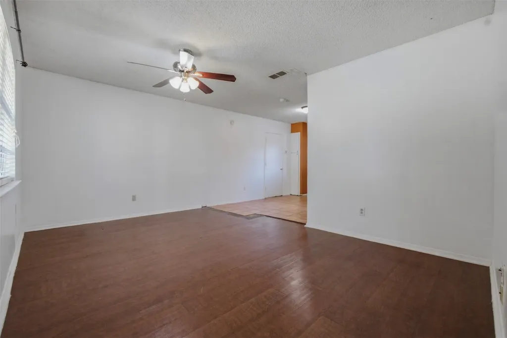 4577 Bonanza Lane Dallas TX 75211