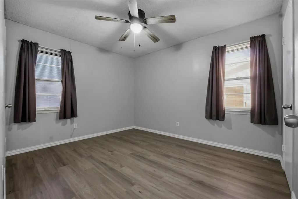 4577 Bonanza Lane Dallas TX 75211