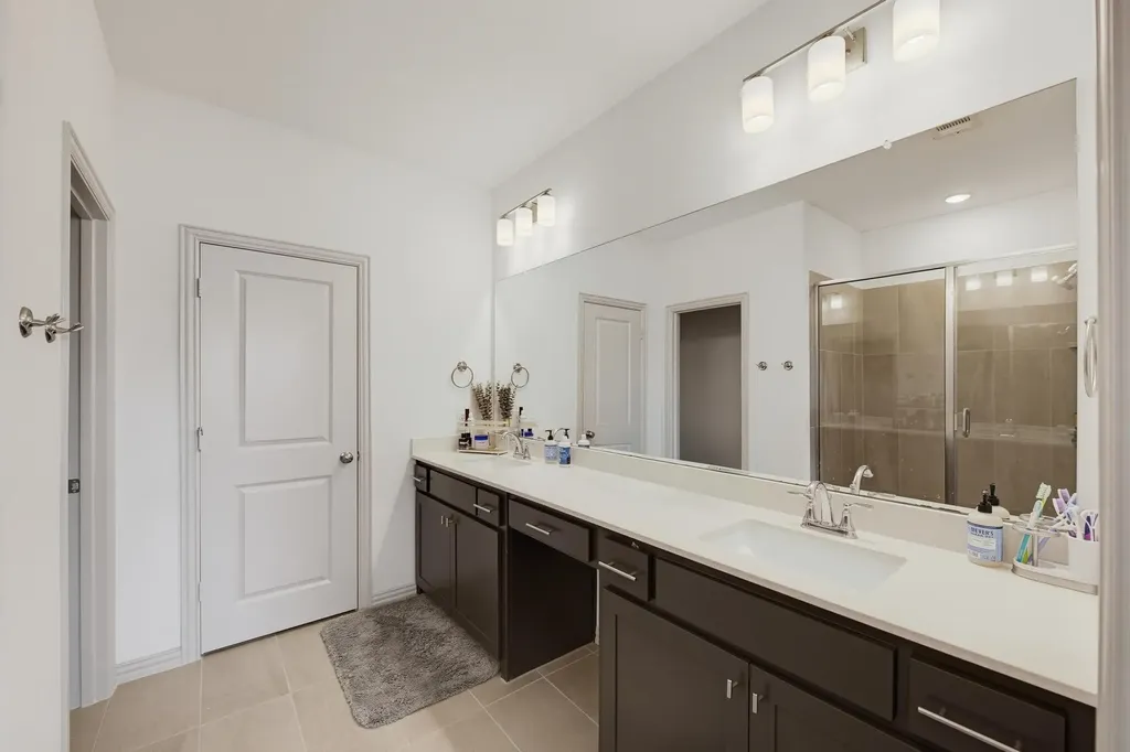 4345 Union Street North Richland Hills TX 76180