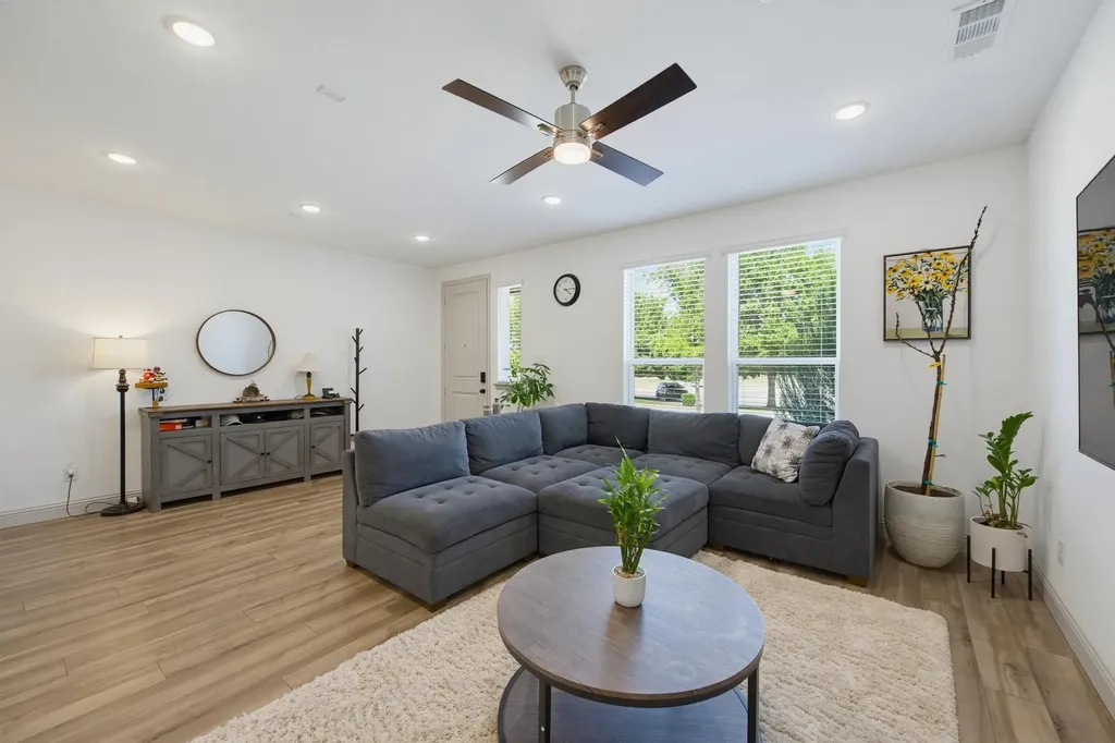 4345 Union Street North Richland Hills TX 76180