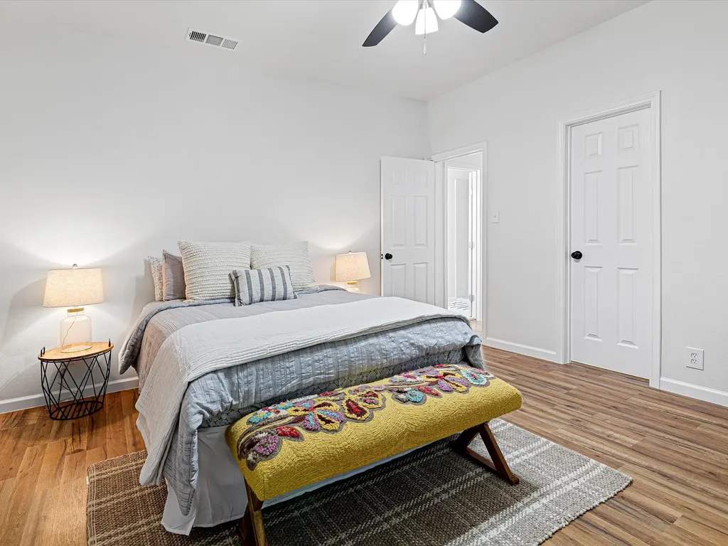 611 Cherry Street Bowie TX 76230