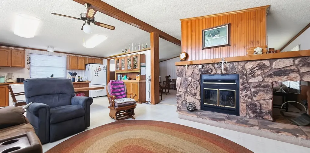2875 County Road 610 Hamilton TX 76531