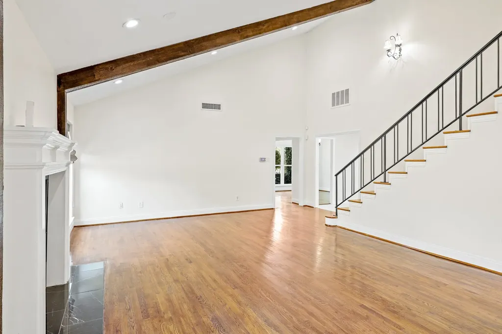 10519 Ravenscroft Drive Dallas TX 75230