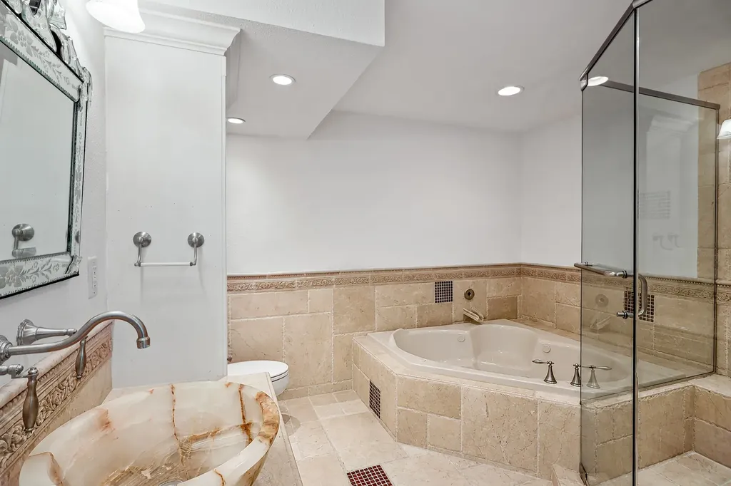 10519 Ravenscroft Drive Dallas TX 75230