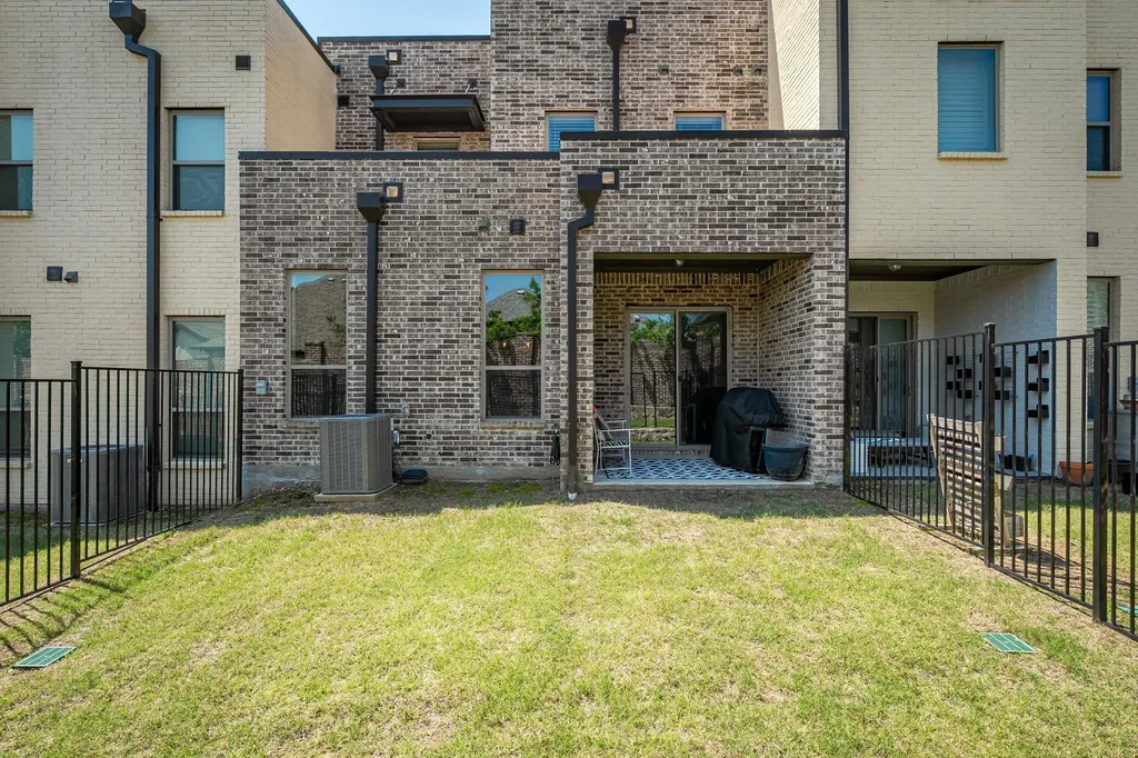 1062 Maverick Drive Allen TX 75013
