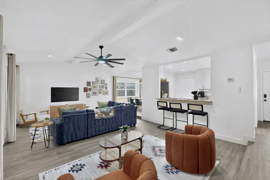 3508 Grande Bulevar Irving TX 75062