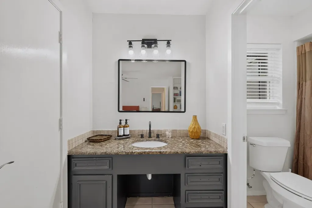 3508 Grande Bulevar Irving TX 75062