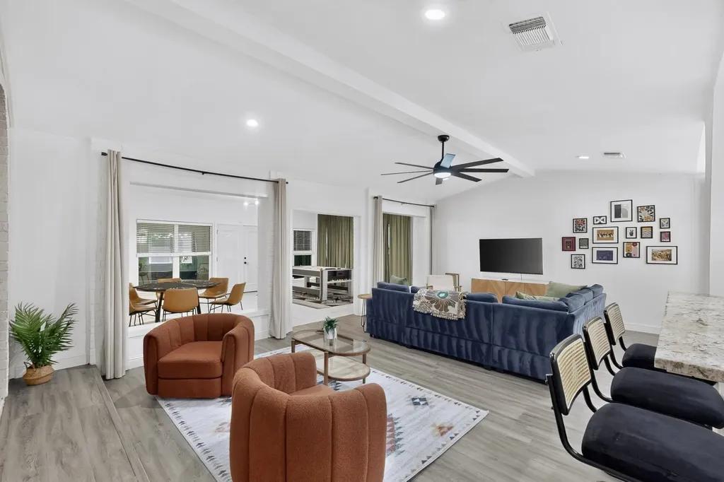 3508 Grande Bulevar Irving TX 75062