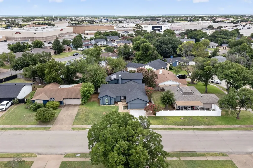 3508 Grande Bulevar Irving TX 75062