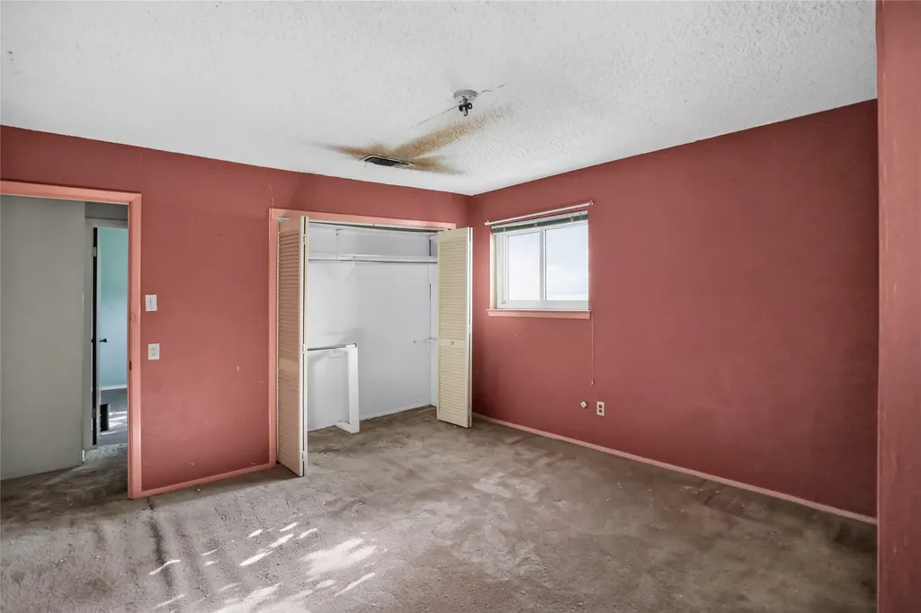 2108 Barton Drive Arlington TX 76010
