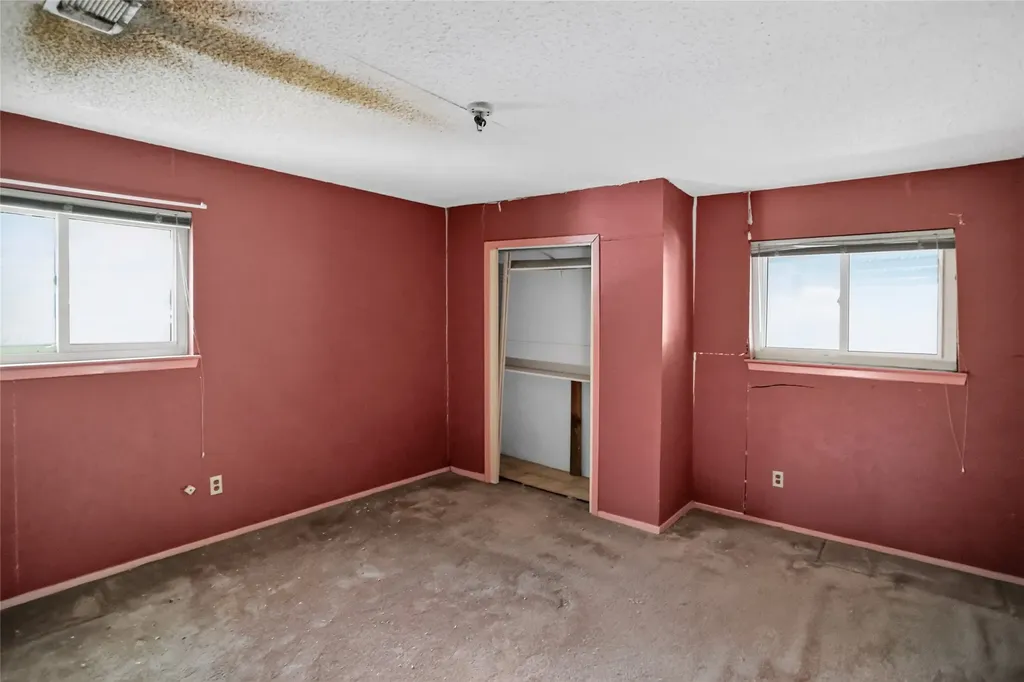 2108 Barton Drive Arlington TX 76010