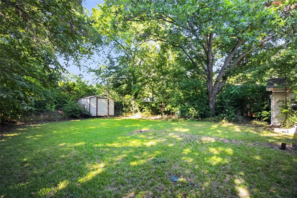 2108 Barton Drive Arlington TX 76010
