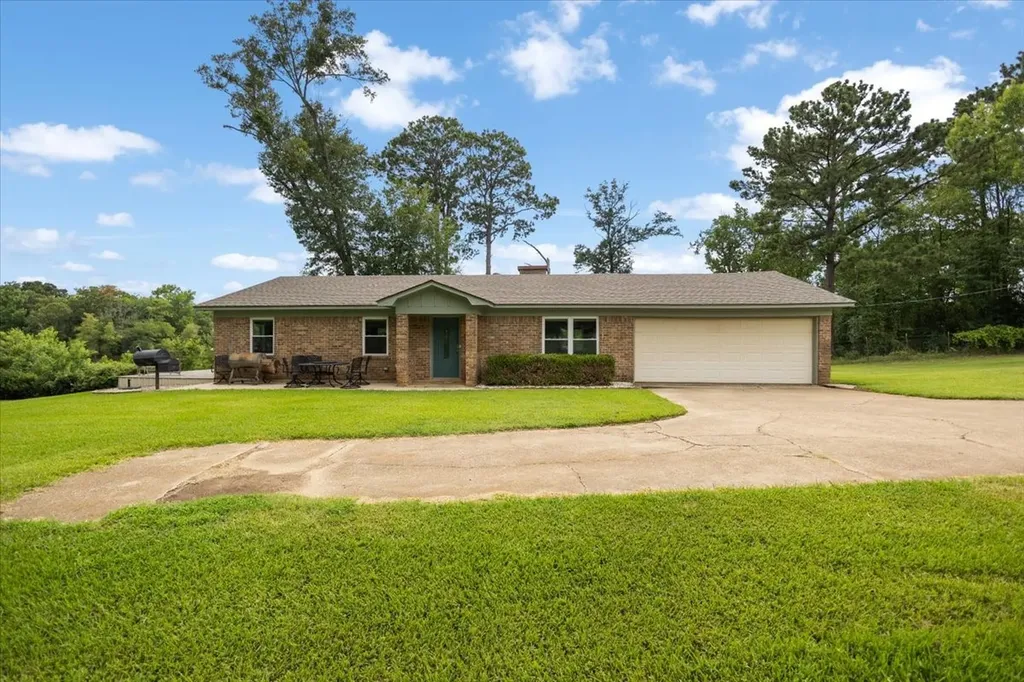 222 County Road 4850 Winnsboro TX 75494